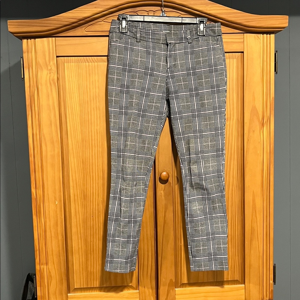 Stylish Plaid Pants Pixie Pant